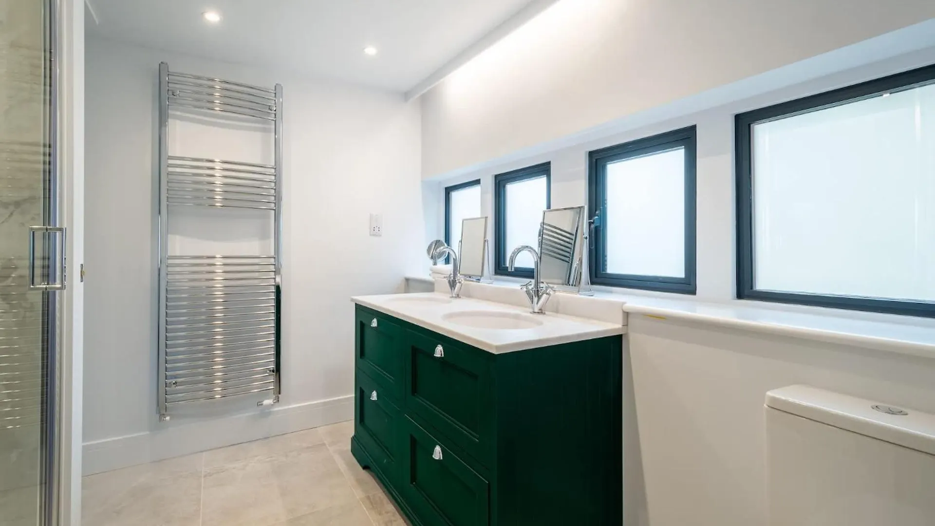 Holiday home Luxurious House Lodge & Garden Private Parking GLOUCESTERSHIRE