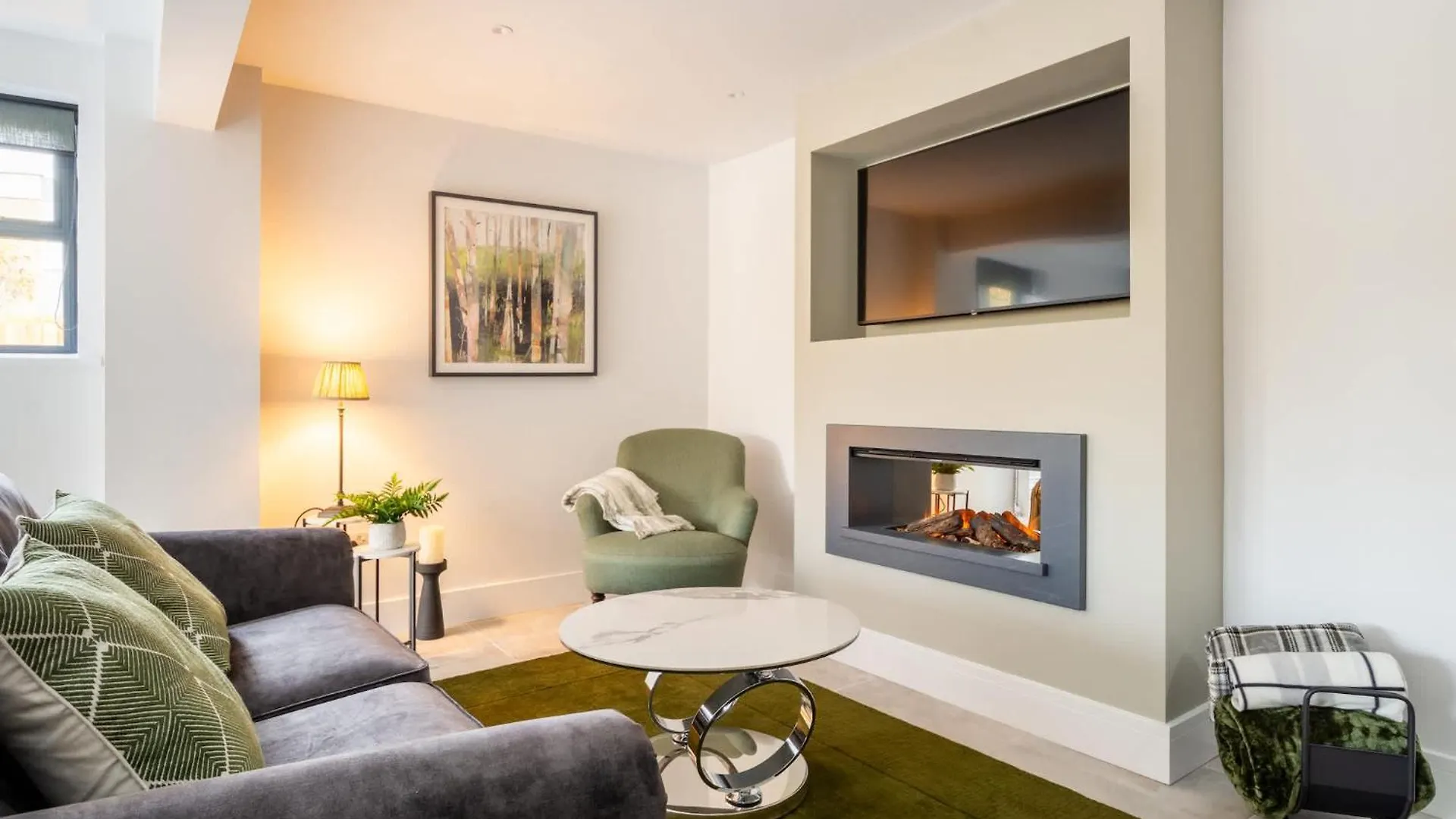 Luxurious House Lodge & Garden Private Parking GLOUCESTERSHIRE