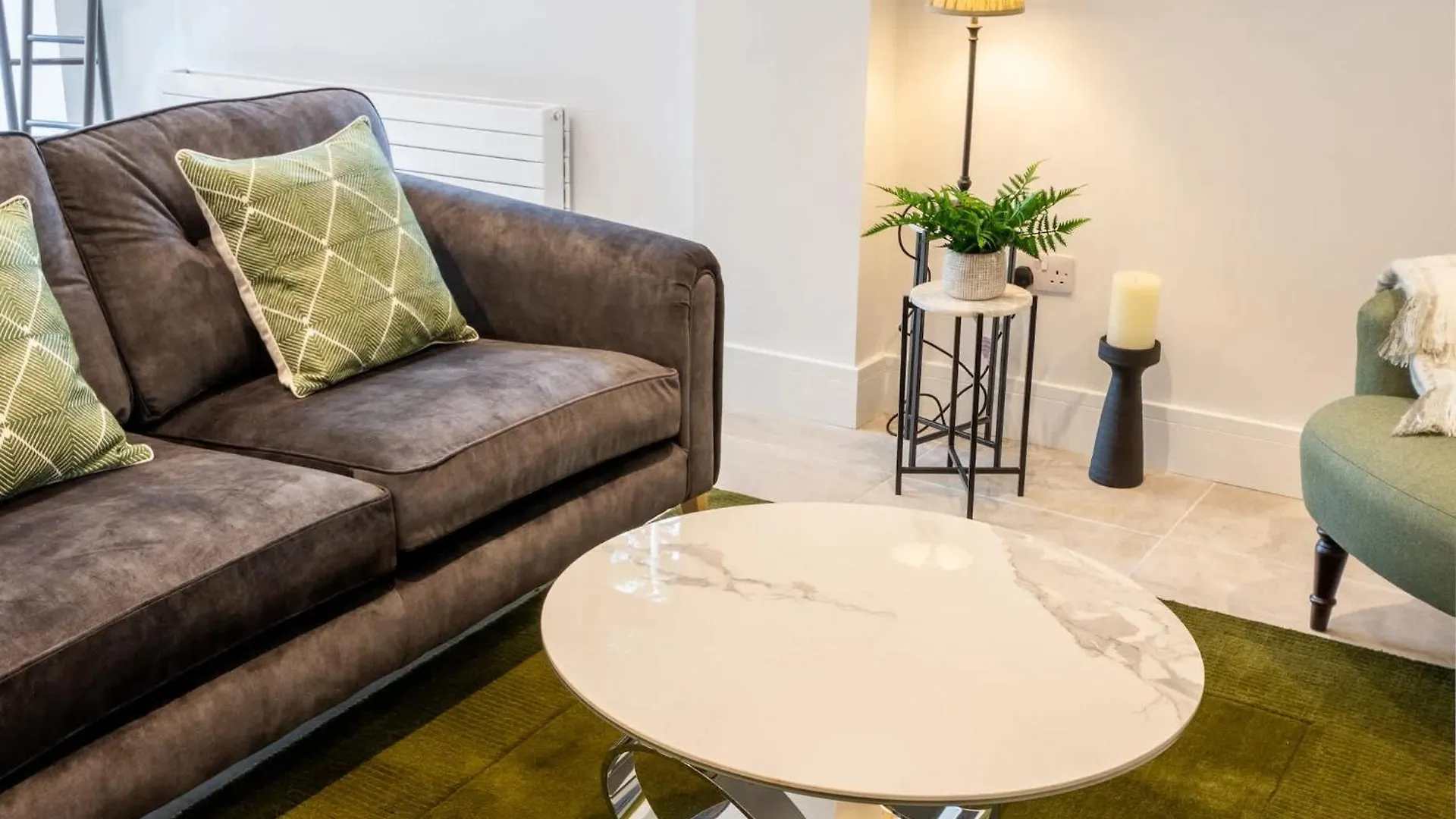 Luxurious House Lodge & Garden Private Parking GLOUCESTERSHIRE