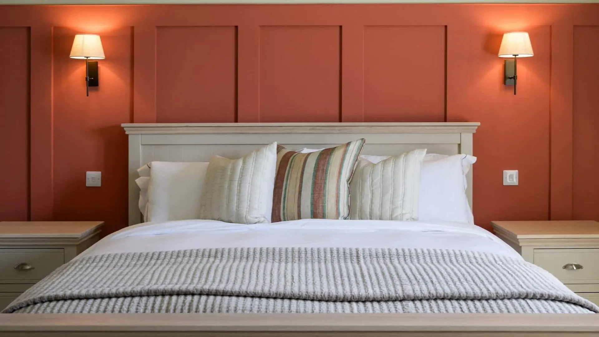 Luxurious House Lodge & Garden Private Parking GLOUCESTERSHIRE United Kingdom
