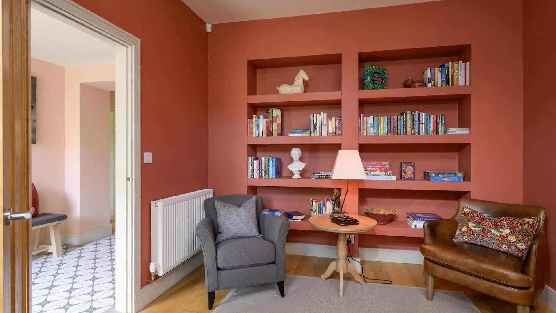 Luxurious House Lodge & Garden Private Parking GLOUCESTERSHIRE