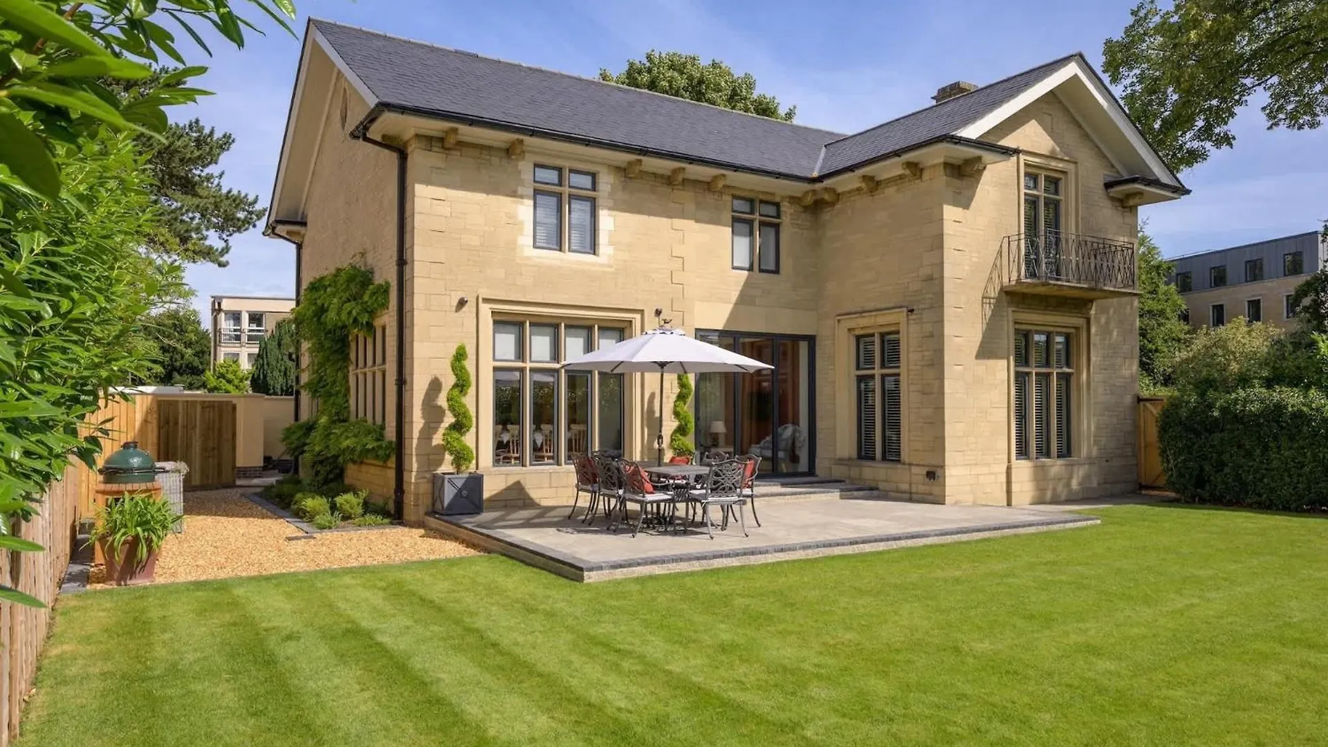 Luxurious House Lodge & Garden Private Parking GLOUCESTERSHIRE 0*,