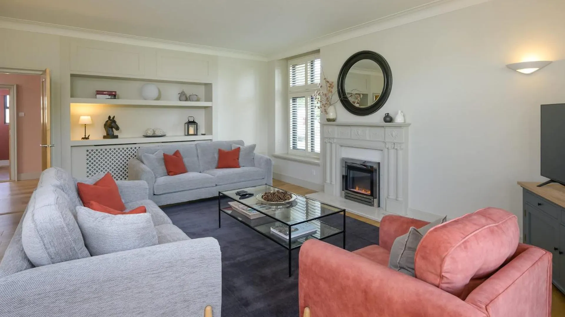 Luxurious House Lodge & Garden Private Parking GLOUCESTERSHIRE United Kingdom